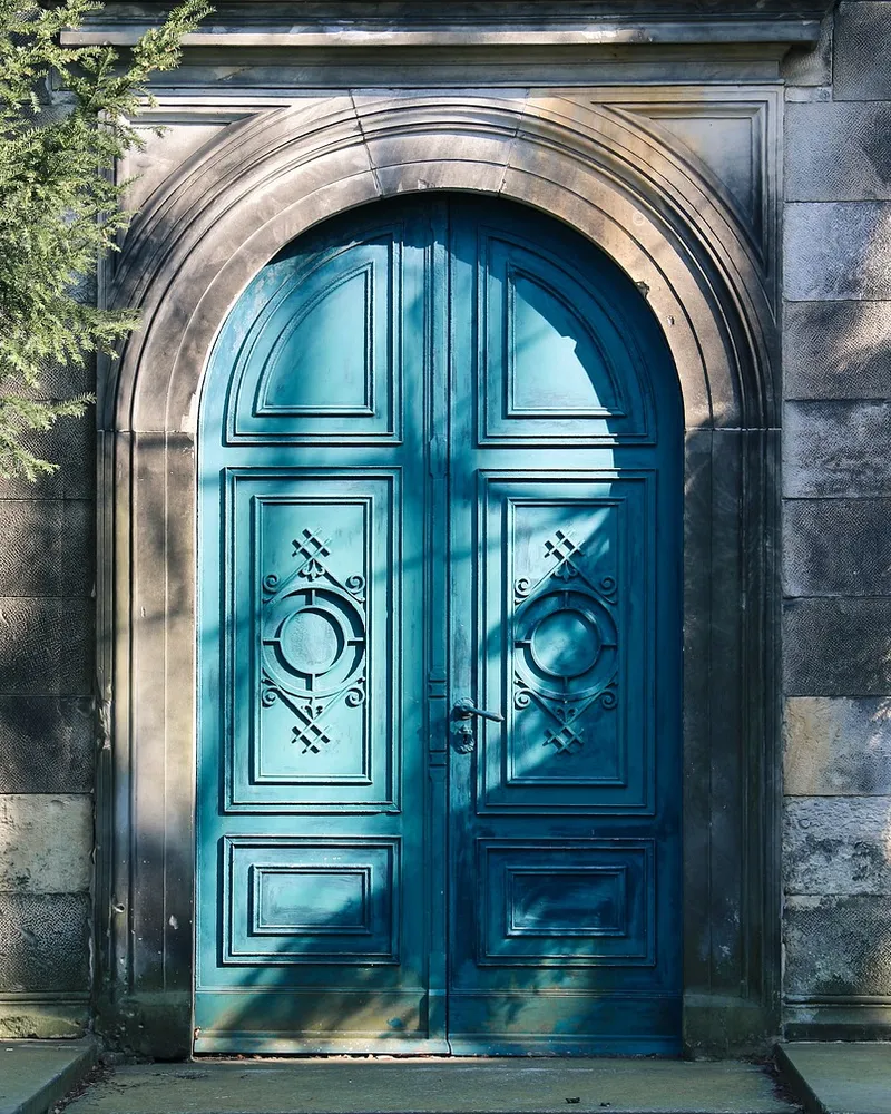 Comment prévenir la déformation des portes en aluminium ?